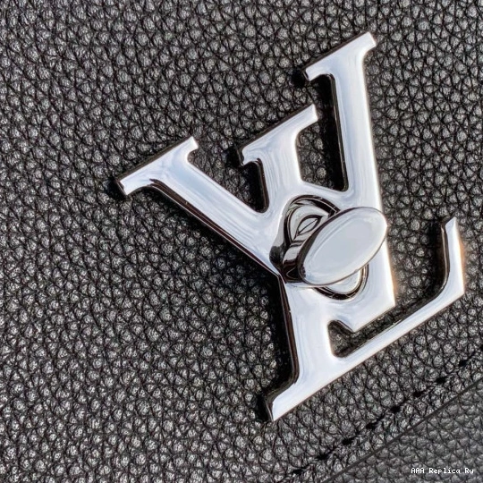 AAA Replica Ru VUITTON LOUIS EVER LOCKME BB 0813